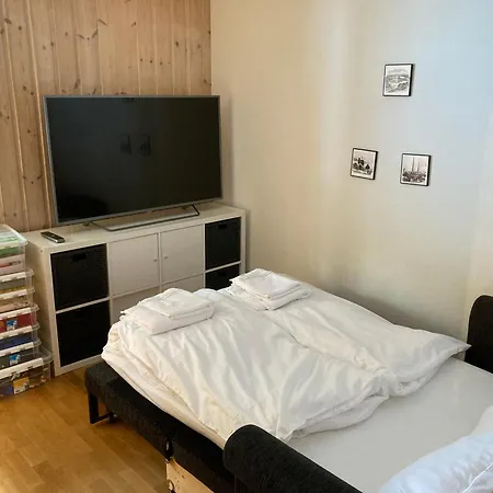 דירה In Out 5 Bedrooms Sauna Orpen