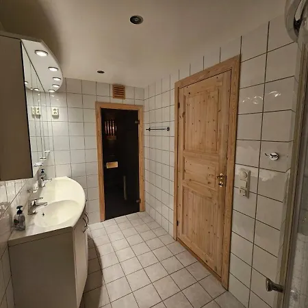 In Out 5 Bedrooms Sauna